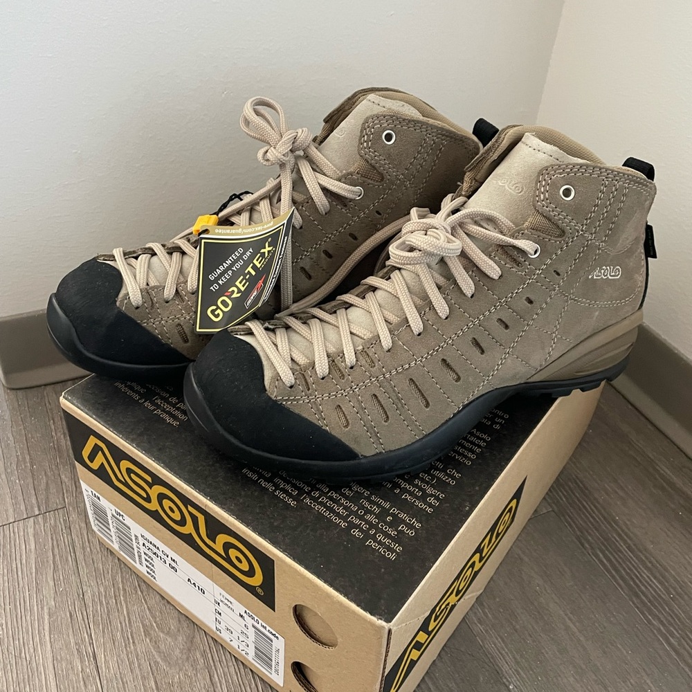 Asolo Iguana GV Gore-Tex Hiking Boots, new in box women’s size 7.5
